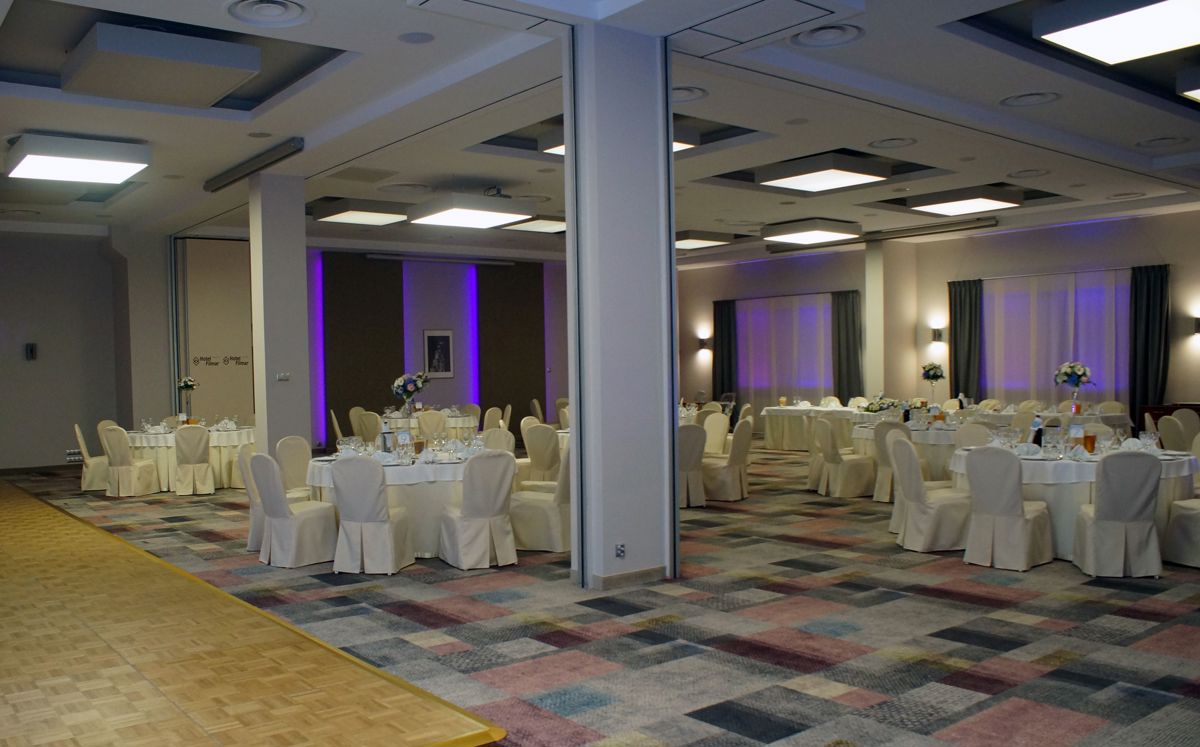 hotel ****, stoły prostokątne