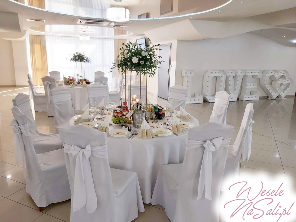 sala-bankietowa-herbowa-restauracja-i-hotel-weselenasali-pl